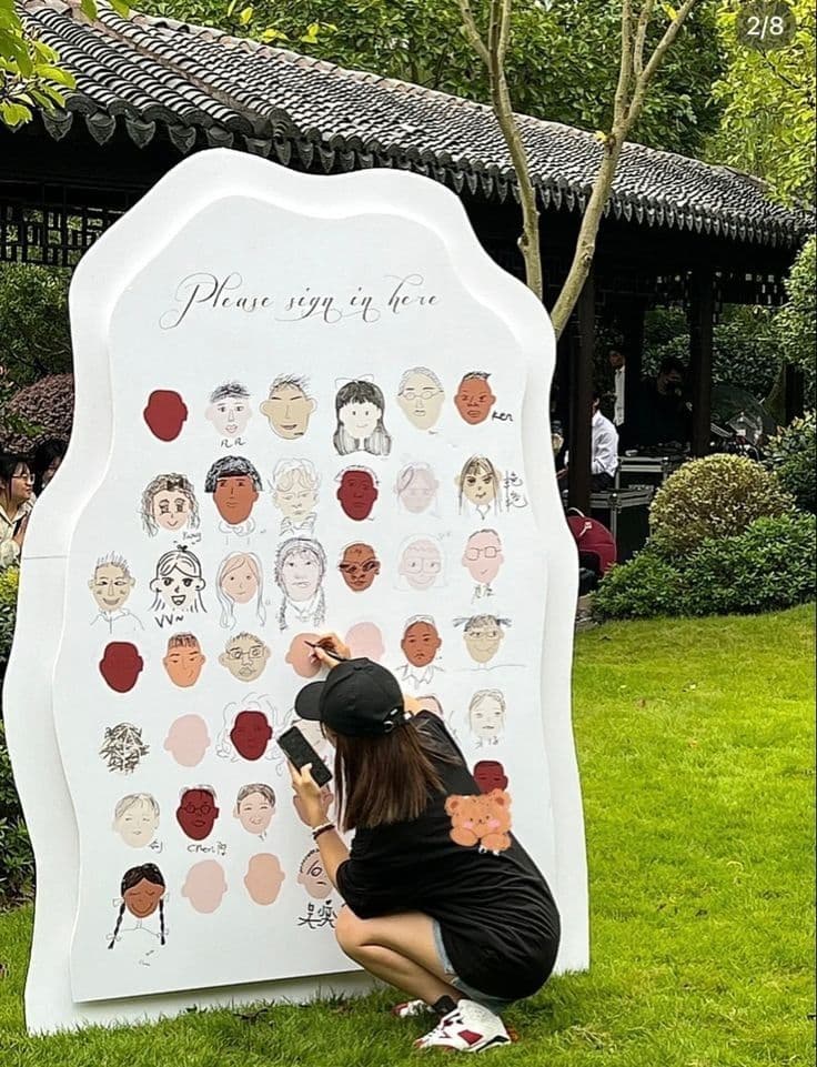 Arte colaborativa do casamento com impressões digitais